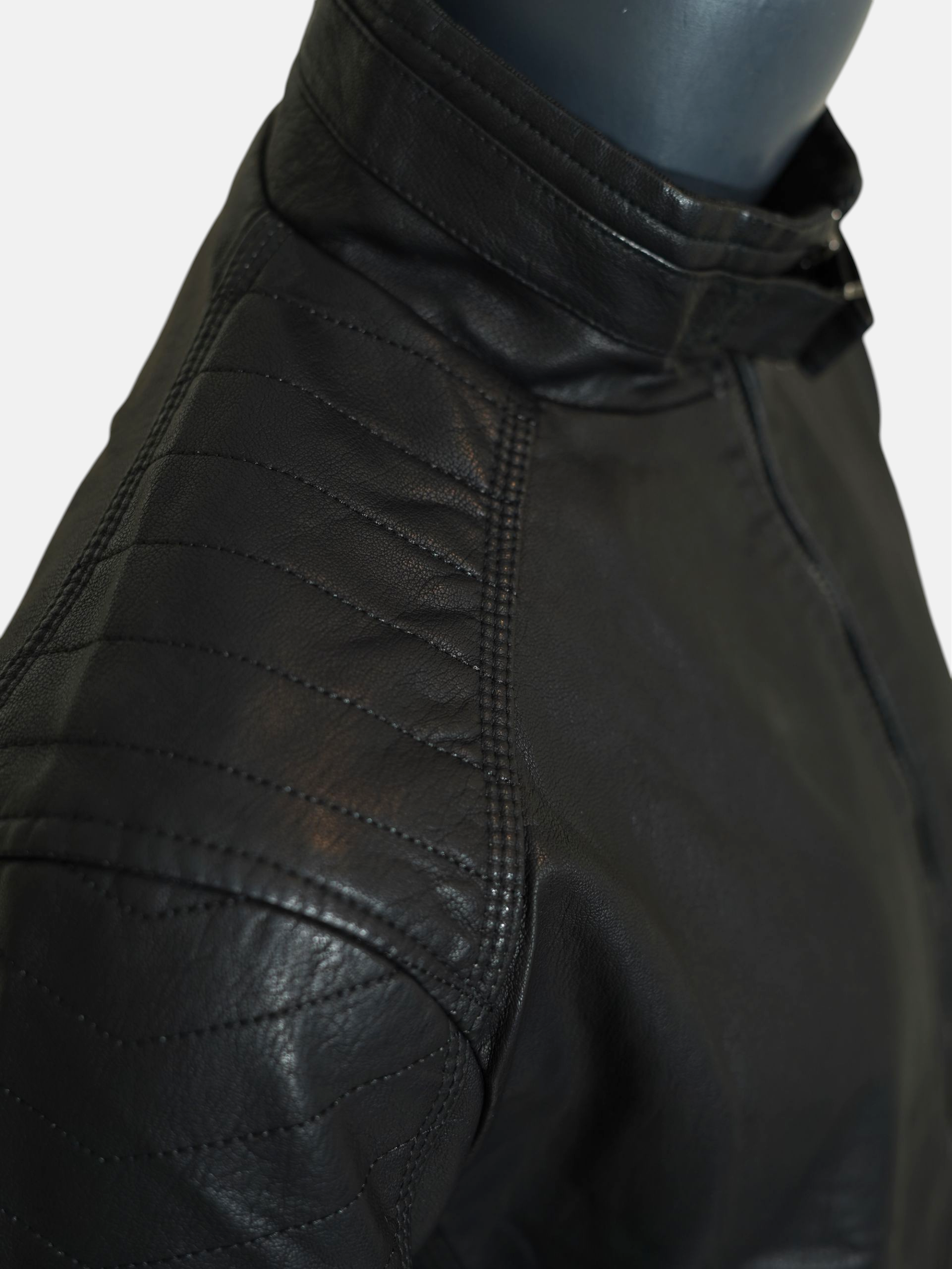کت مردانه چرم مشکی CN2085 سایز5XL